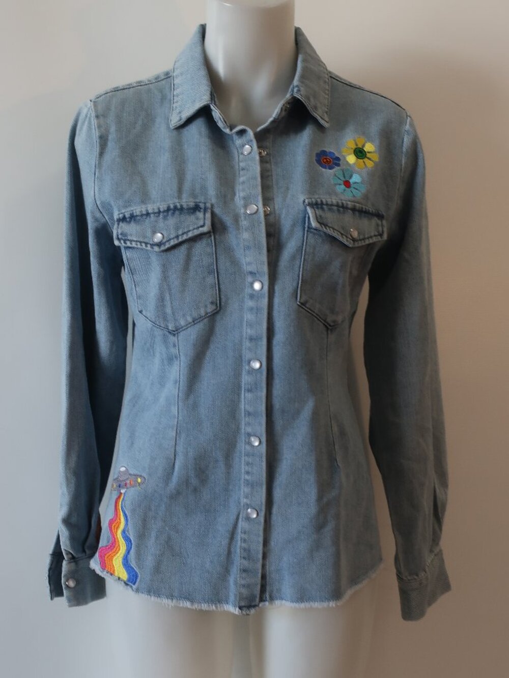 NWT Womens Romi Basha (Item-71) Blue Embroidered Evil Eye Elle Denim Shirt Top M